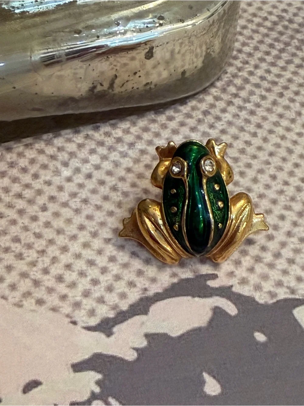 Avon Vintage Nature’s Garden Gold & Green Frog Pin/Brooch